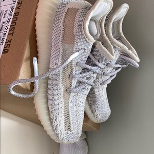 Authentic - new in box size 8K - Lundmark Yeezy